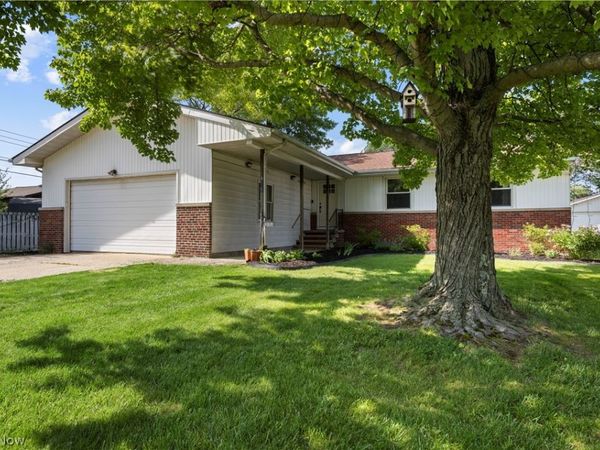 835 Columbia Drive , Amherst, OH 44001