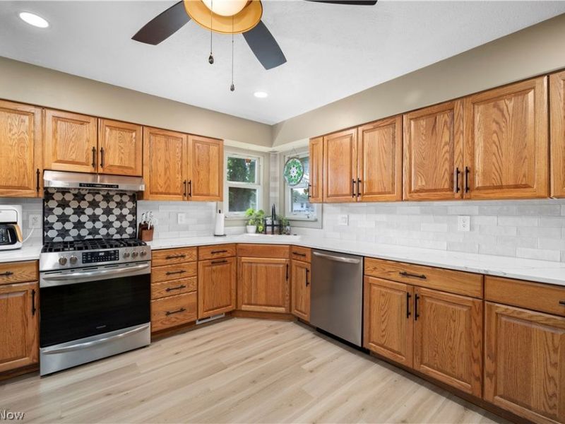 835 Columbia Drive , Amherst, OH 44001 Photo 20