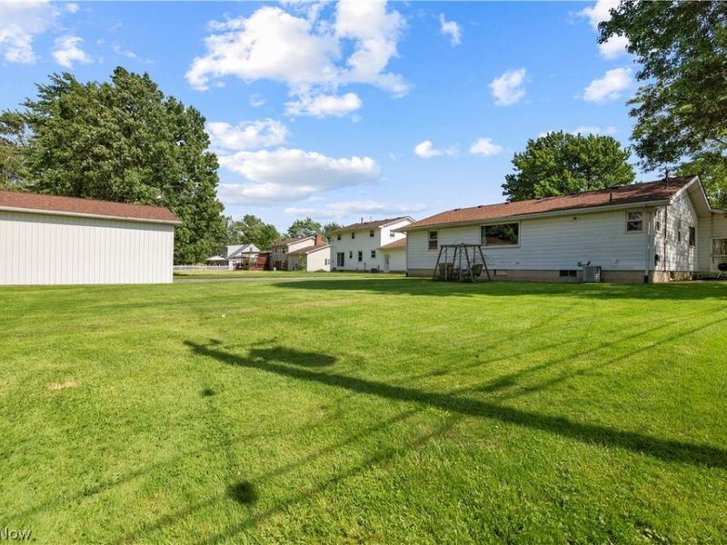 835 Columbia Drive , Amherst, OH 44001 Photo 6
