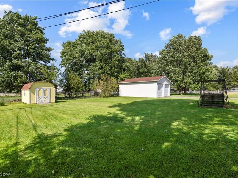 835 Columbia Drive , Amherst, OH 44001 Photo 8