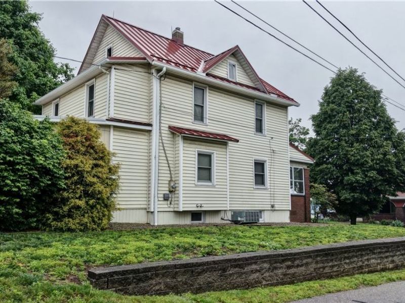 276 Facrtory Street, Sugarcreek, OH 44681 Photo 3