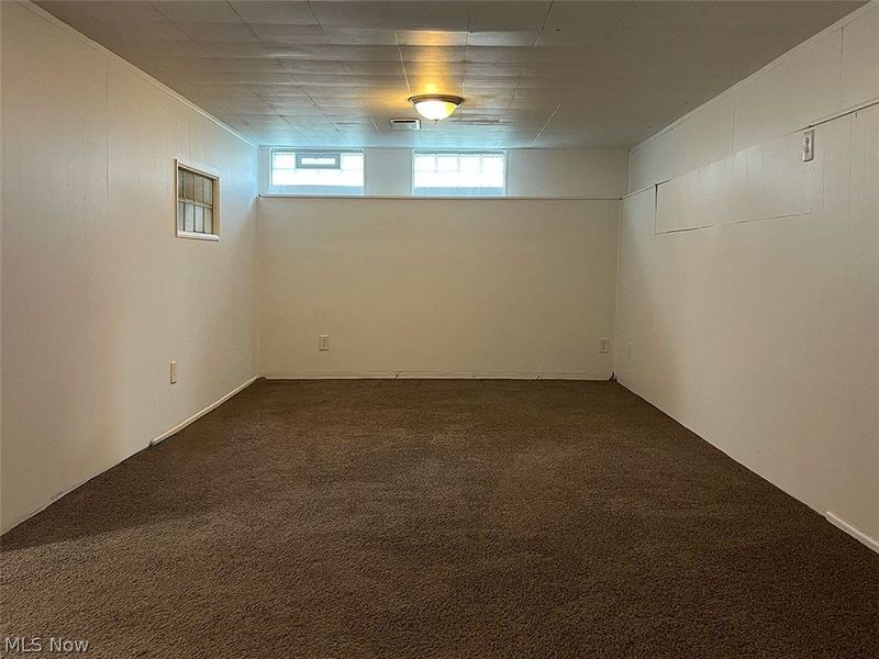 9203 Torrence Avenue, Brooklyn, OH 44144 Photo 21