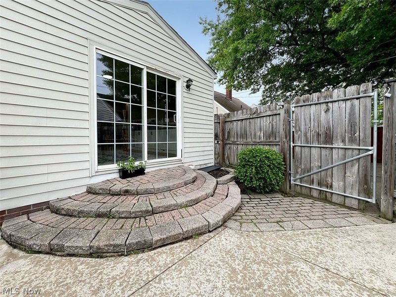 9203 Torrence Avenue, Brooklyn, OH 44144 Photo 24