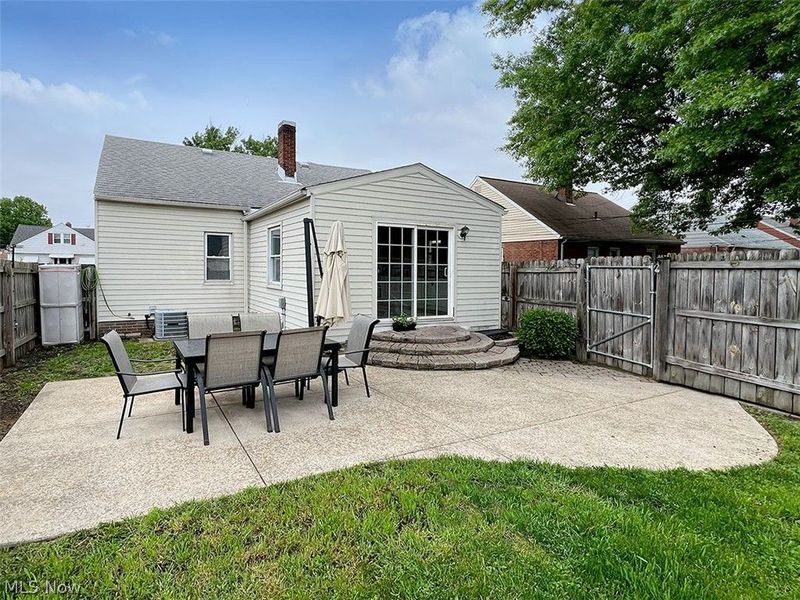 9203 Torrence Avenue, Brooklyn, OH 44144 Photo 25