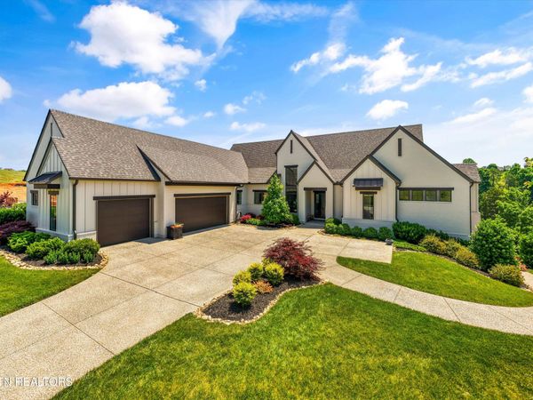 317 Admiral Court, Lenoir City, TN 37772
