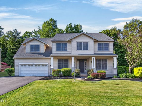 45 Sterling Heights Drive, Clifton Park, NY 12065
