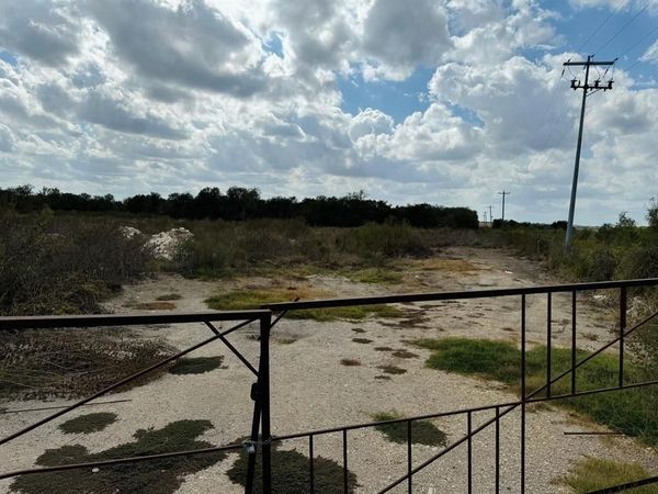 6607 FM 1327 RD , Austin, TX 78747