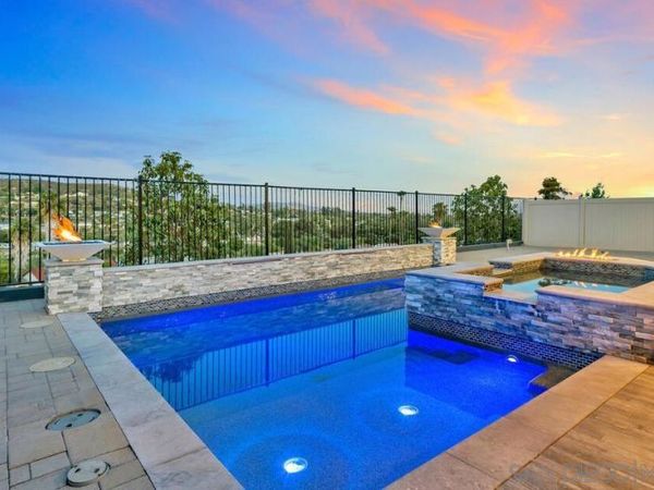 8989 Trailridge Ave, Santee, CA 92071