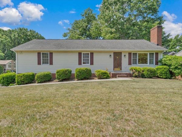 165 Fox Fire, Cloverdale, VA 24077