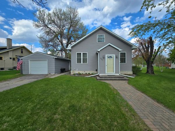337 2nd Avenue E, Halstad, MN 56548