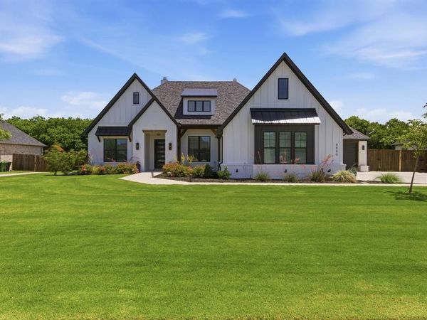 8880 Hidden Pond Street, Justin, TX 76247