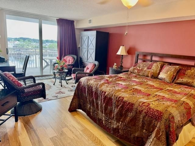 2151 Bridge View Ct. Photo 12