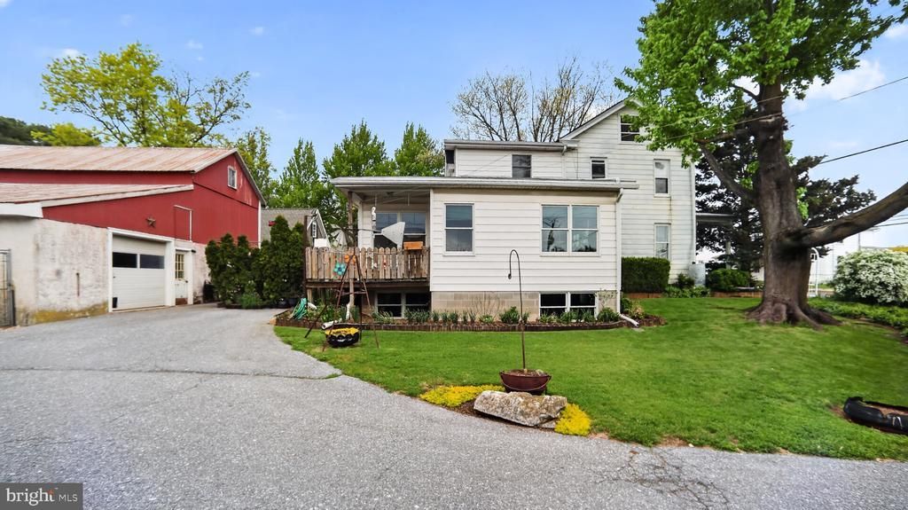 40 Queen Road , Intercourse, PA 17534 Main Photo