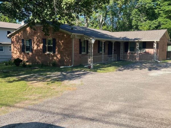 484 White Avenue , Henderson, TN 38340