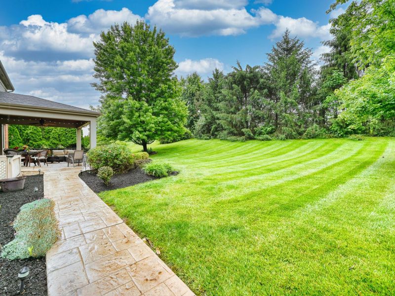 9975 Cedarwood Drive, Union, KY 41091 Photo 2