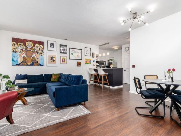 24 W Russell Street , Columbus, OH 43215