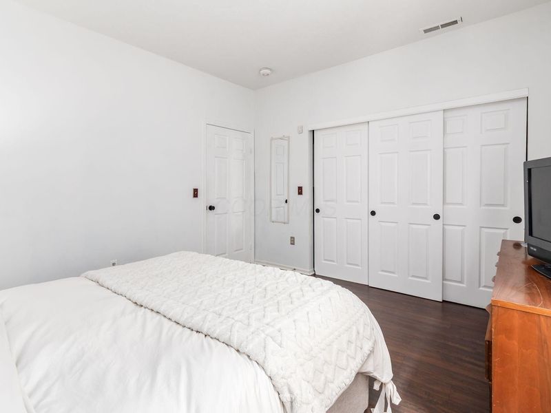 24 W Russell Street , Columbus, OH 43215 Photo 12