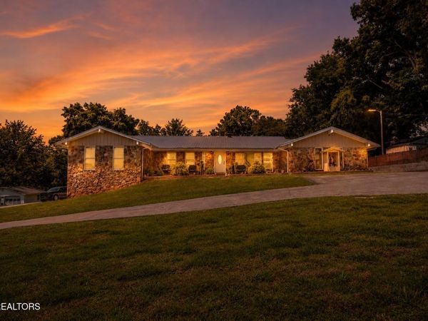 8023 Conner Rd, Powell, TN 37849