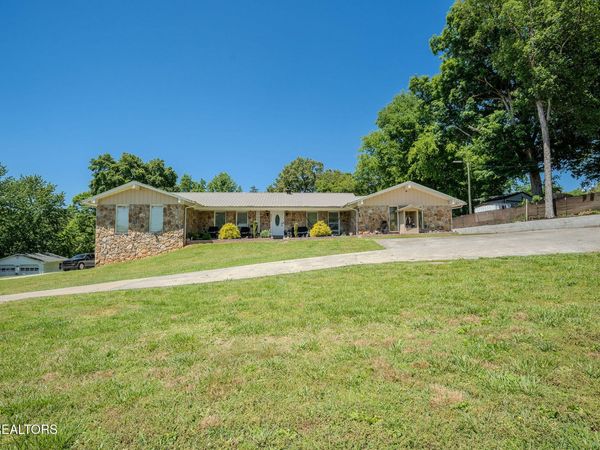 8023 Conner Rd, Powell, TN 37849