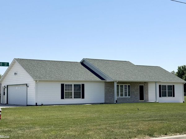 1710 W De Voe Street, Creston, IA 50801