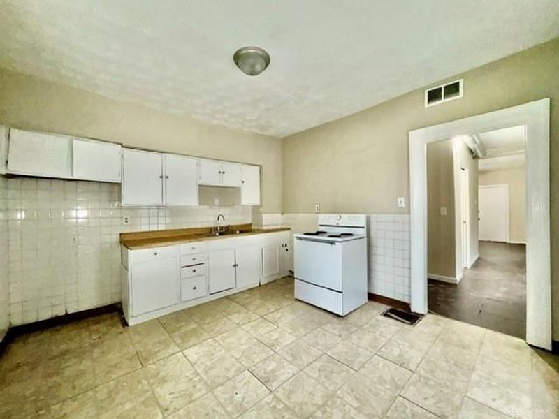 263 S Hedges Street, Dayton, OH 45403 Photo 13
