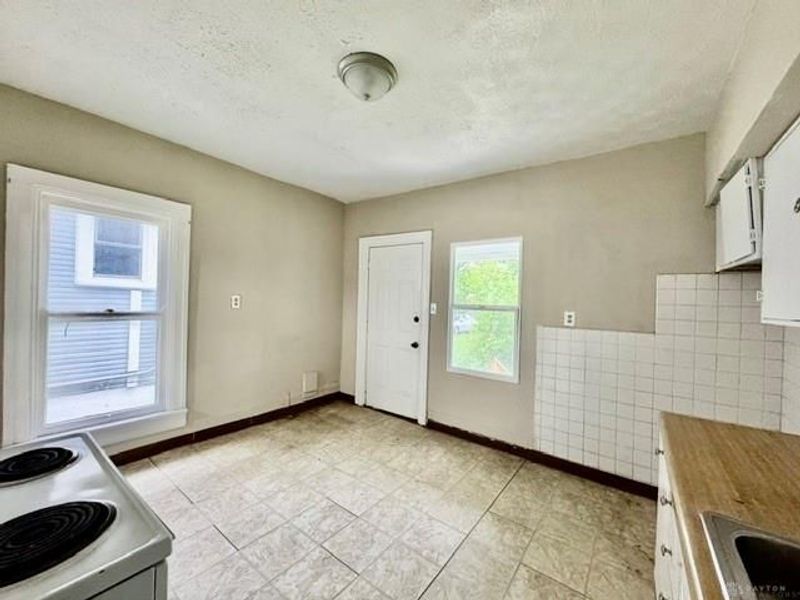 263 S Hedges Street, Dayton, OH 45403 Photo 16