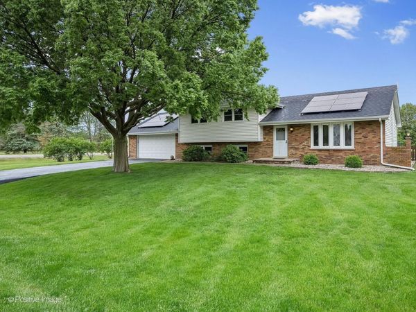 28W776 WAGNER Road , Naperville, IL 60564