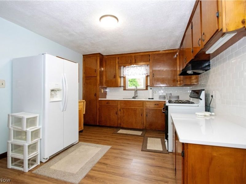 255 Wolf Avenue, Wadsworth, OH 44281 Photo 13