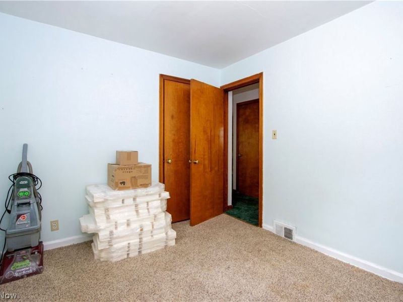 255 Wolf Avenue, Wadsworth, OH 44281 Photo 18