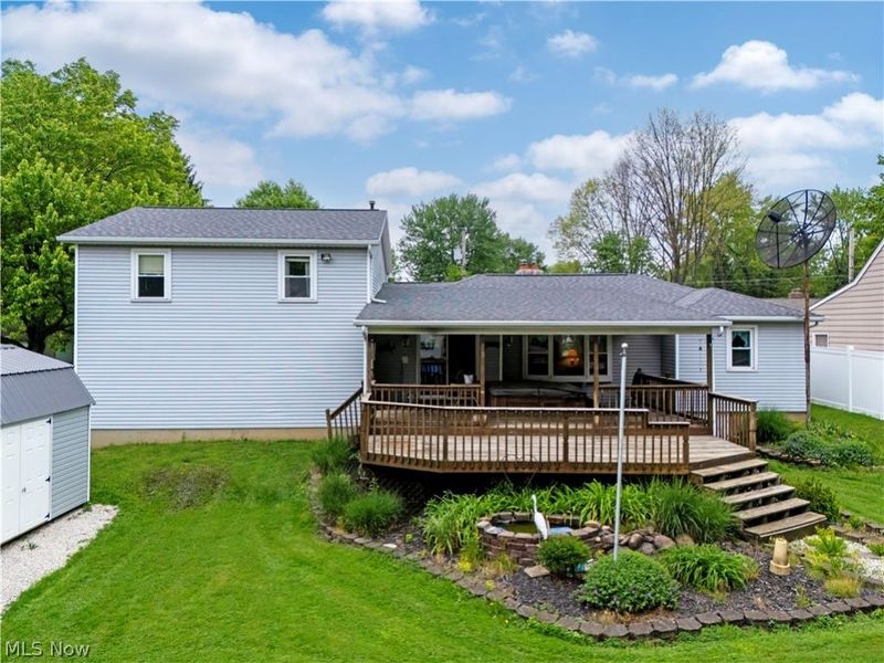 255 Wolf Avenue, Wadsworth, OH 44281 Photo 2