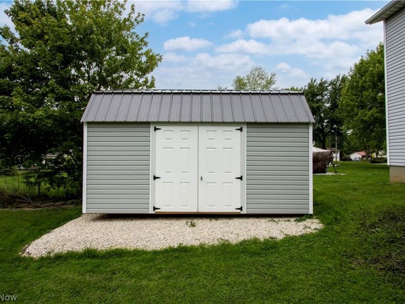 255 Wolf Avenue, Wadsworth, OH 44281 Photo 7