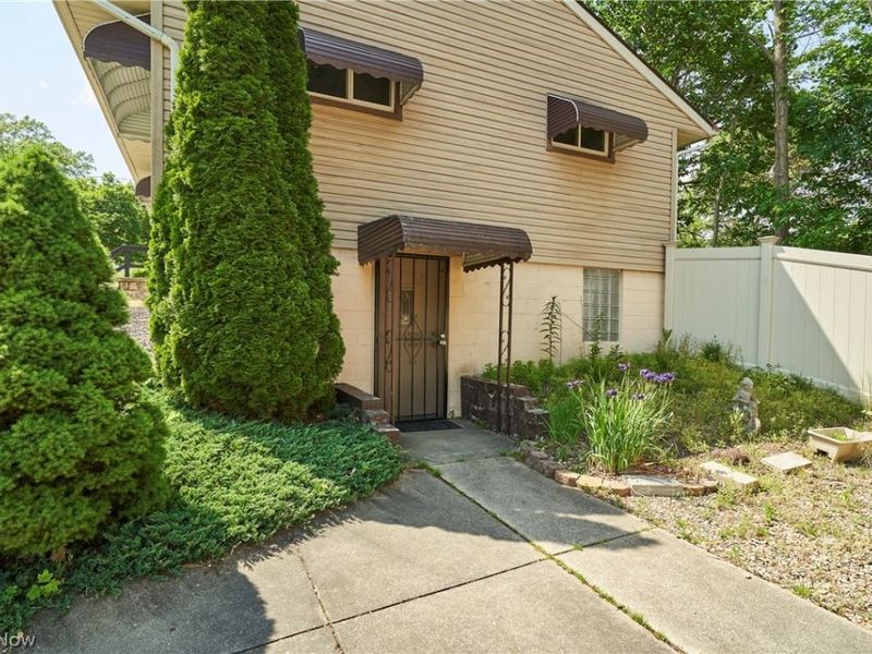 2669 Nesmith Lake Boulevard, Akron, OH 44314 Photo 7