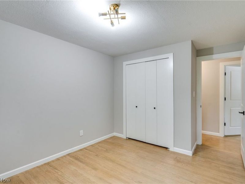 6366 Dunfield Drive, Mayfield Heights, OH 44143 Photo 25
