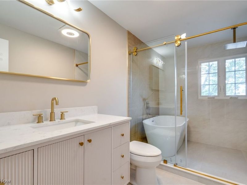 6366 Dunfield Drive, Mayfield Heights, OH 44143 Photo 27