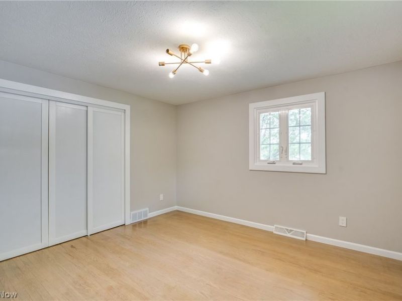 6366 Dunfield Drive, Mayfield Heights, OH 44143 Photo 31