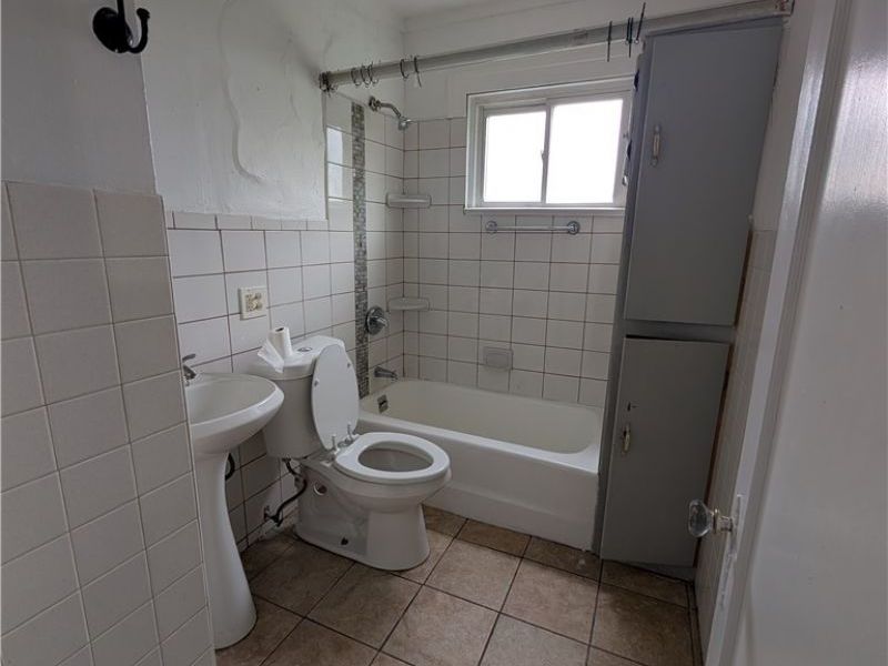 475 E 146th Street, Cleveland, OH 44110 Photo 14