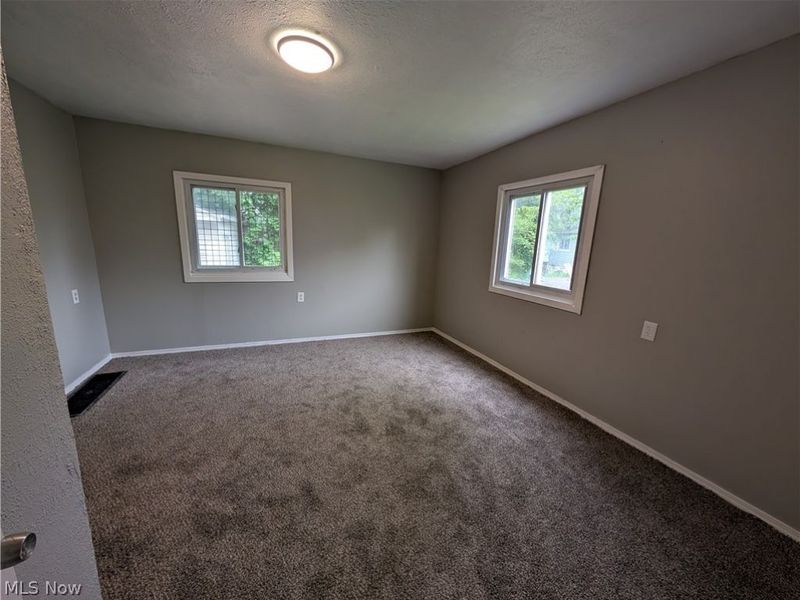 475 E 146th Street, Cleveland, OH 44110 Photo 18