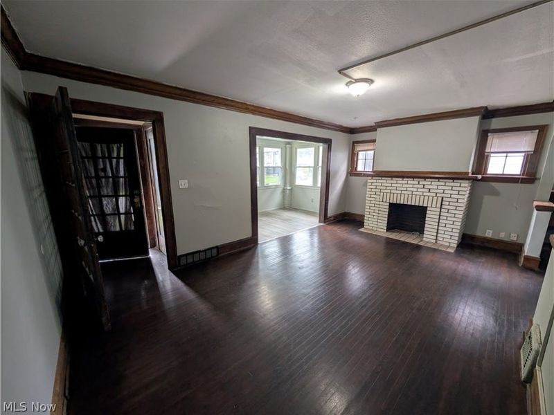 475 E 146th Street, Cleveland, OH 44110 Photo 4