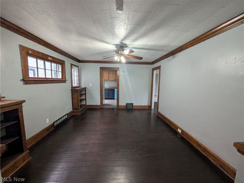 475 E 146th Street, Cleveland, OH 44110 Photo 8