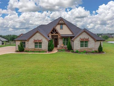 9400 S Post Road, Guthrie, OK 73044