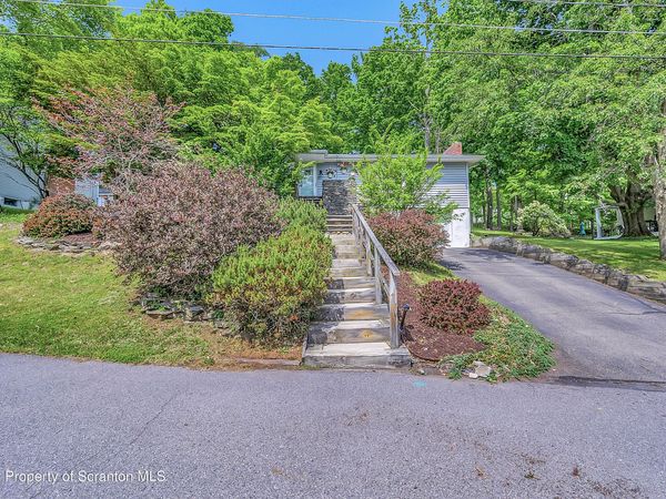 208 Ridge Street, Clarks Summit, PA 18411