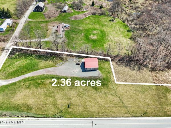 6 Duran Road , Equinunk, PA 18417
