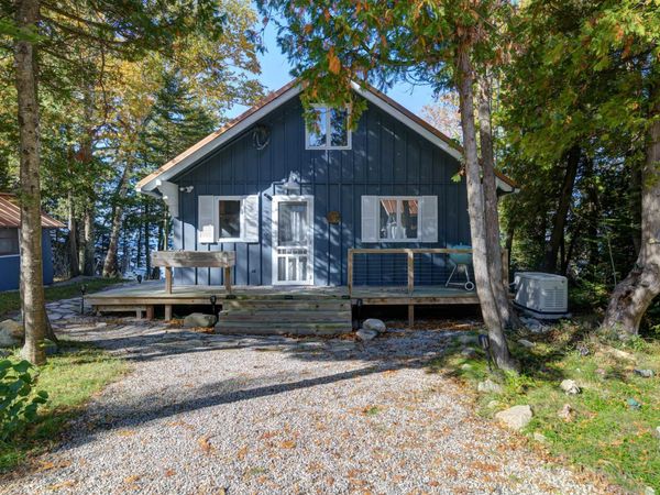 14827 Cathead Bay Drive N, Northport, MI 49670