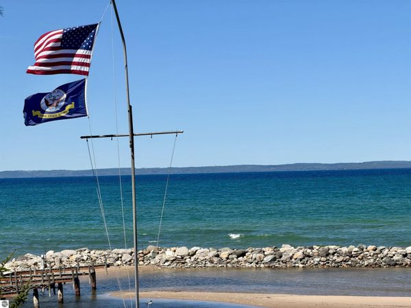 724 Golden Beach Drive S, Kewadin, MI 49648