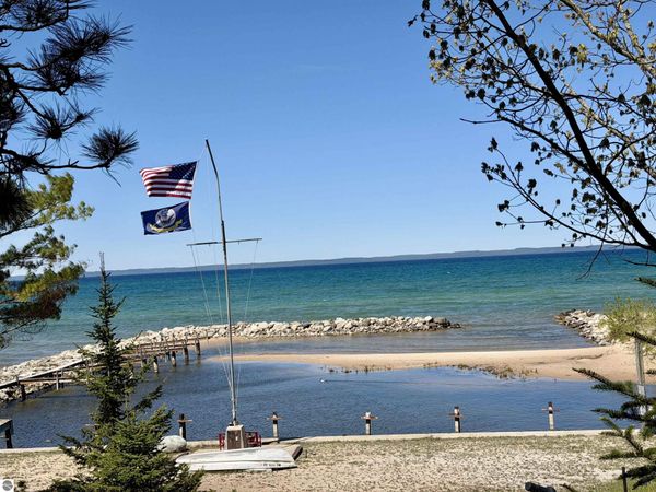724 Golden Beach Drive S, Kewadin, MI 49648