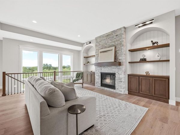 8714 Yeager Lane NE, Cedar Rapids, IA 52402
