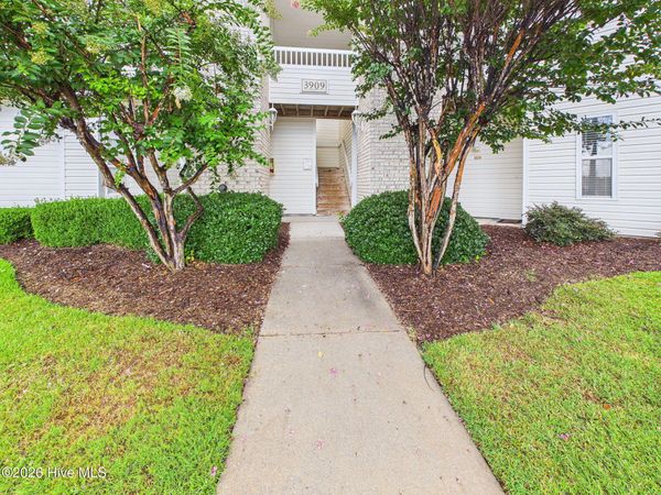 3909 Botsford Court, Unit 103, Wilmington, NC 28412