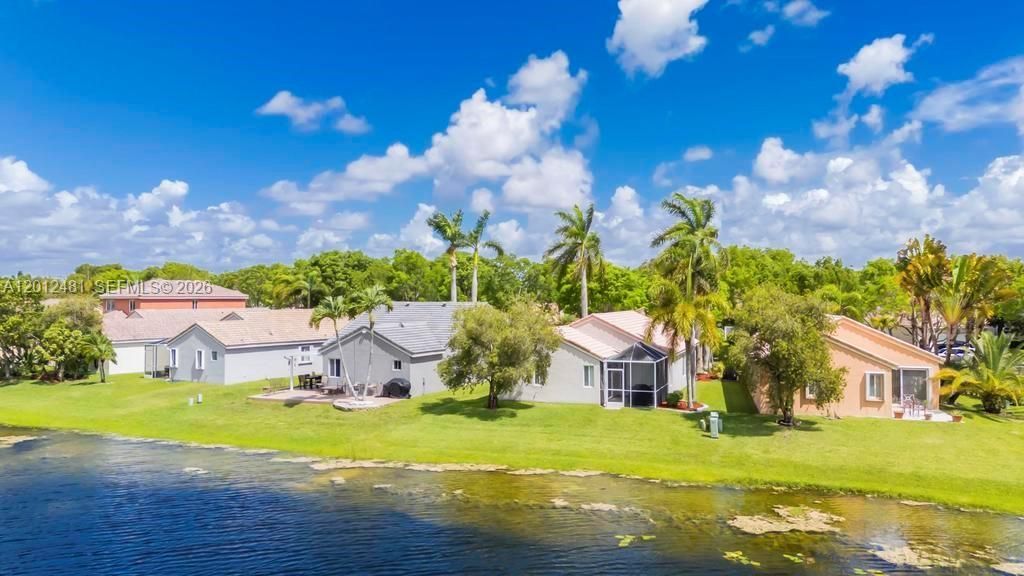 4421 Dogwood Cir , Weston, FL 33331 Photo