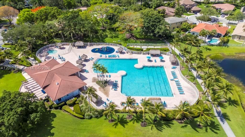 4421 Dogwood Cir , Weston, FL 33331 Photo