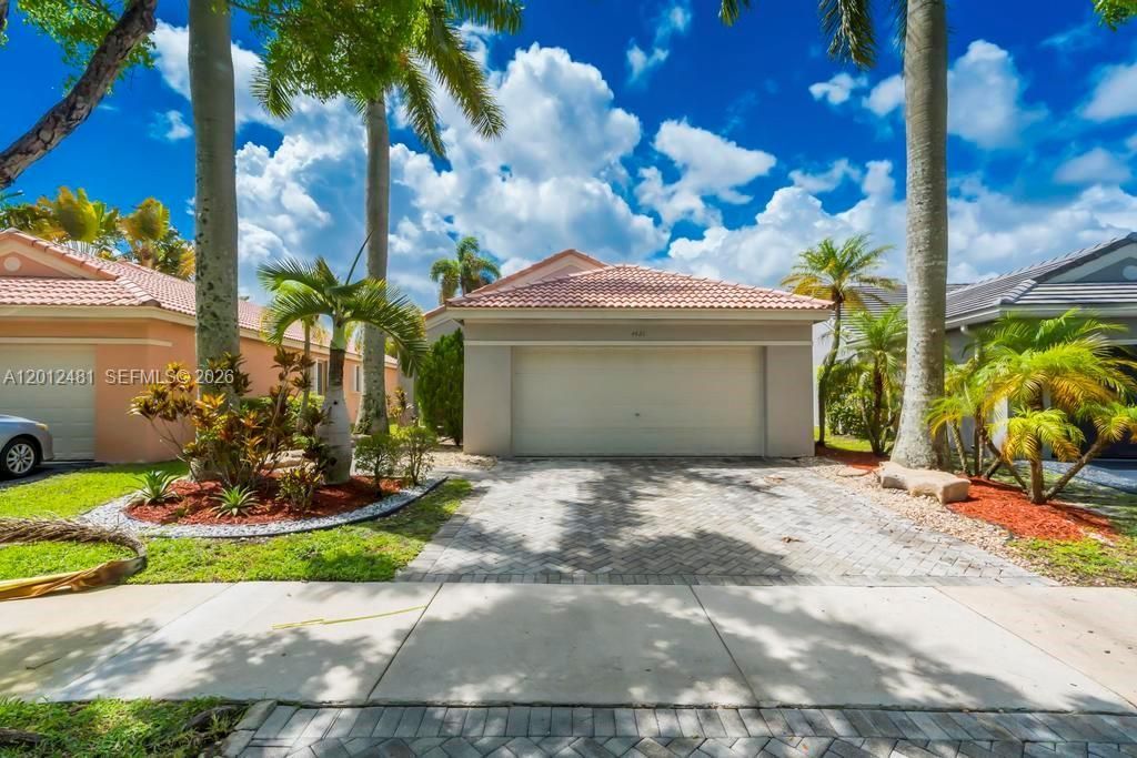 4421 Dogwood Cir , Weston, FL 33331 Photo